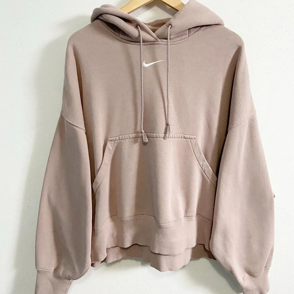 Nike Center Swoosh Sportwear Fleece-Lined Oversized Pullover Hoodie